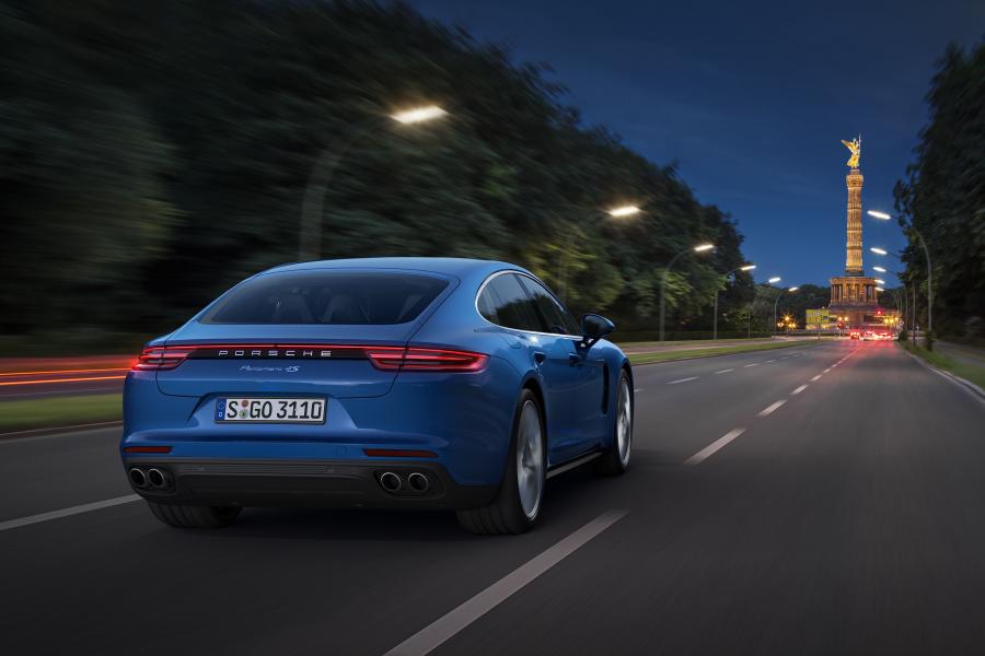  Porsche Panamera 4S 2016 года  (фото 62 из 65)